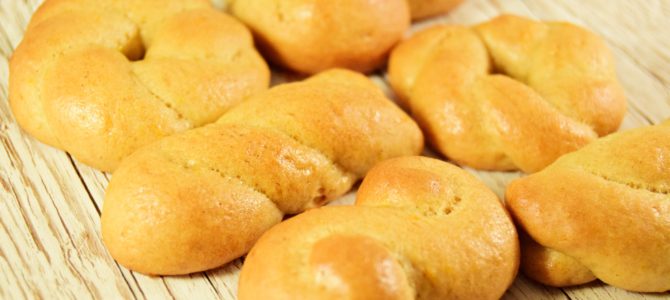 Koulourakia (Greek Easter Biscuits)